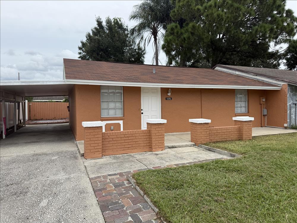 8594 Briar Grove Cir Tampa